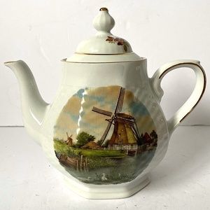 Royal Schwabap Teapot Windmill Hand Decorated 1984 Made in Holland